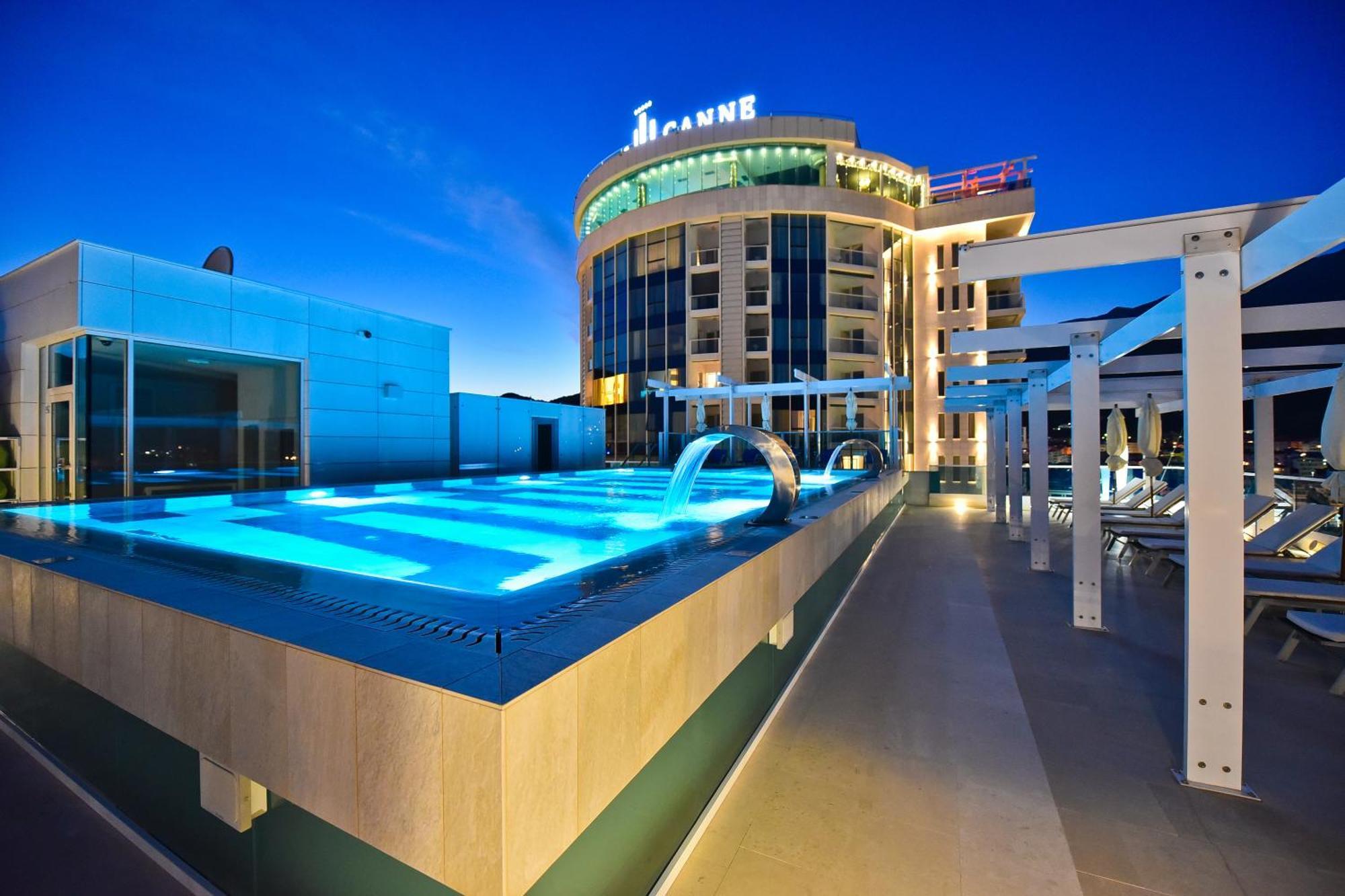 Lux Apartments Sunrior Будва Екстер'єр фото