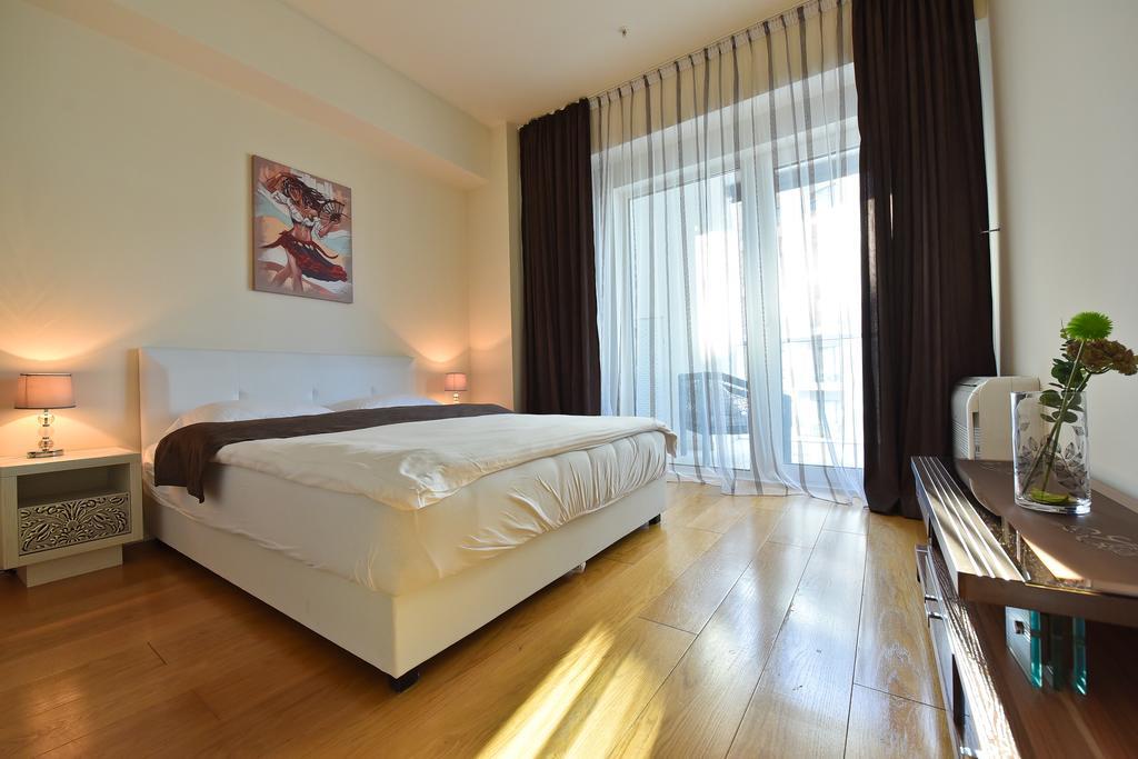Lux Apartments Sunrior Будва Екстер'єр фото